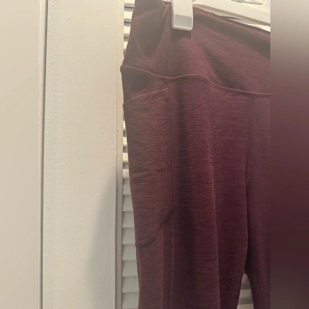 VS Leggings - Picture 5 of 6